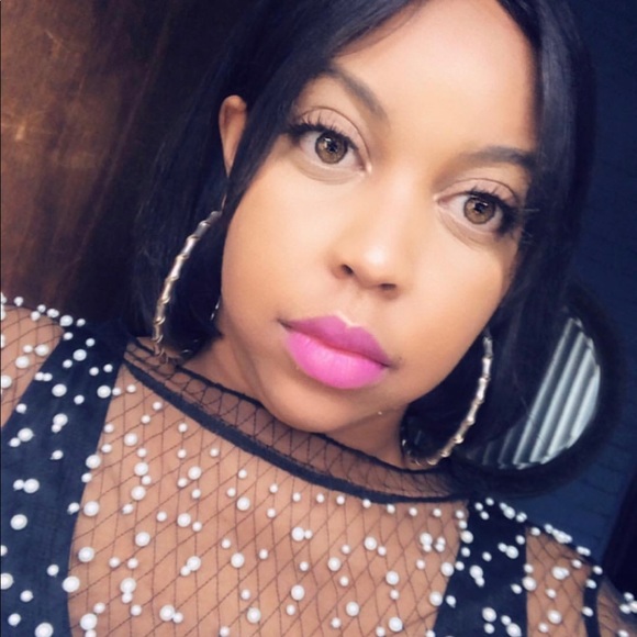 Meet your Posher, Shavone - Picture 1 of 3